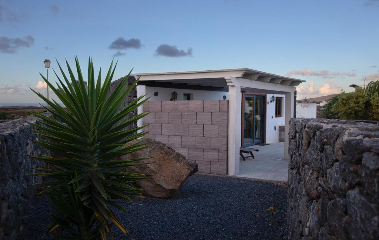 Sun, Relax & Lava, Free Wifi 600Mb, Bbq Villa Tinajo Exterior photo