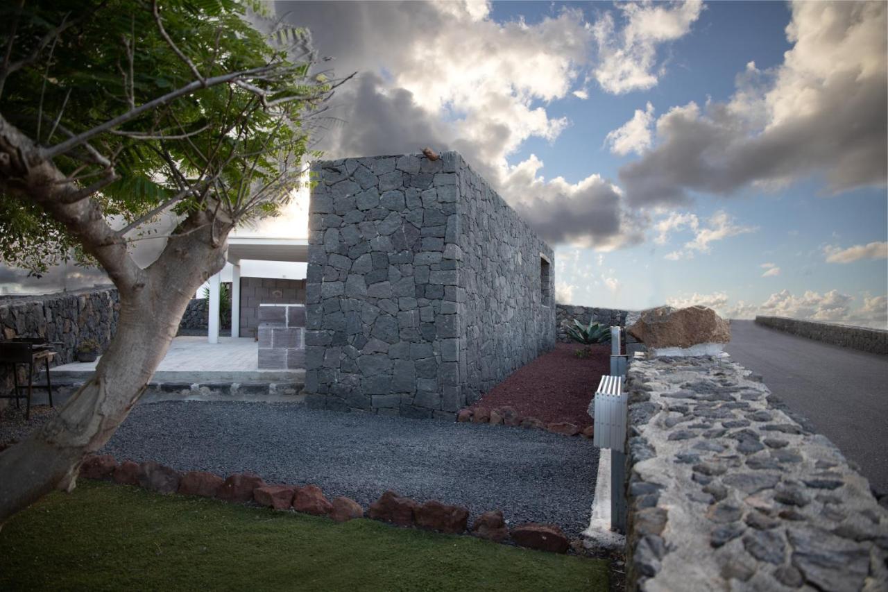Sun, Relax & Lava, Free Wifi 600Mb, Bbq Villa Tinajo Exterior photo