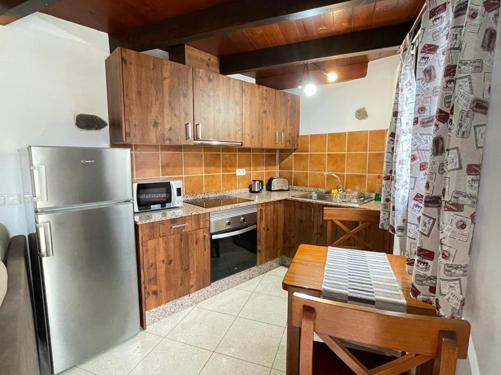 Sun, Relax & Lava, Free Wifi 600Mb, Bbq Villa Tinajo Exterior photo